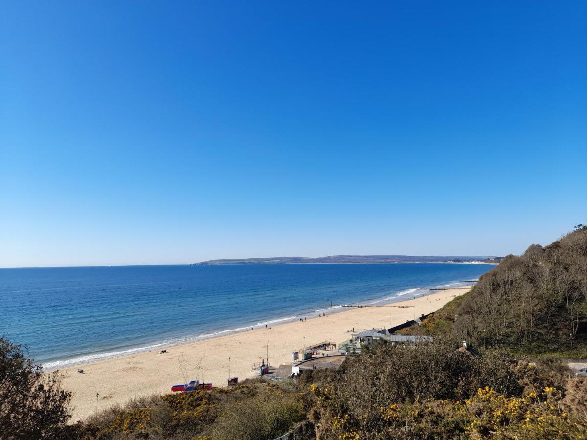 A Stylish Retreat - Super King Bed - Heart Of Town Centre - 5 Mins Stroll To Beach Bournemouth Bagian luar foto